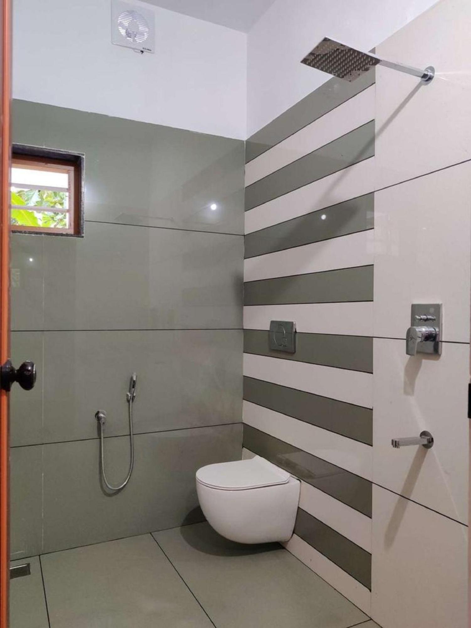 Hotel Aerocity Golden Close To New Delhi Airport 外观 照片